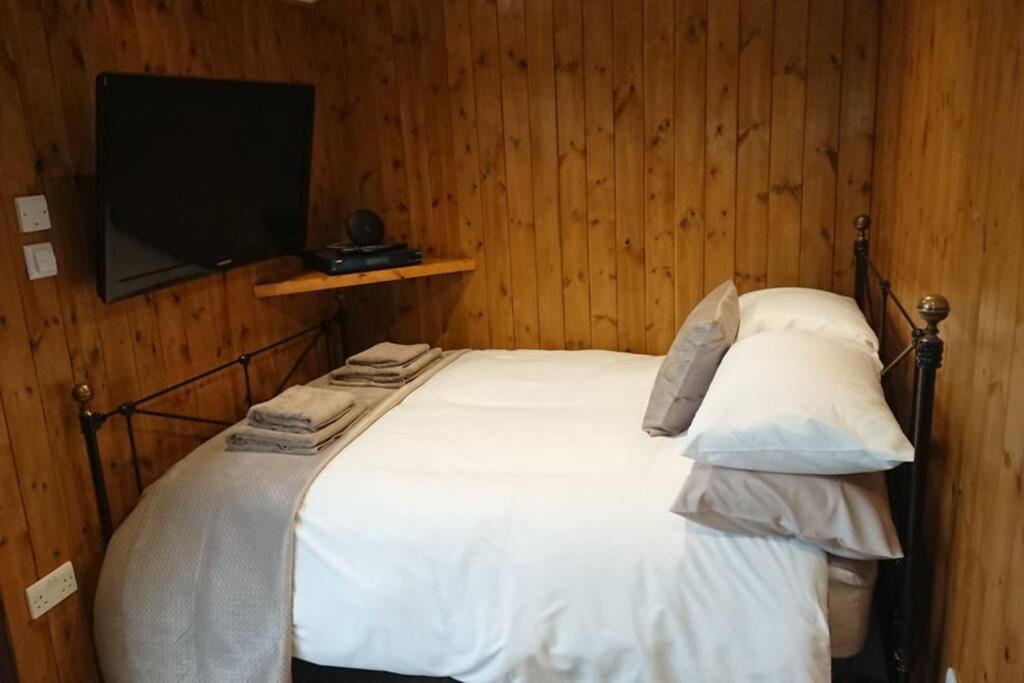 Malthouse Farm Cottage Carriage Dilhorne Exterior photo